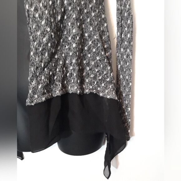 Paper Crane black/white sheer bottom knit cardigan - Picture 5 of 5